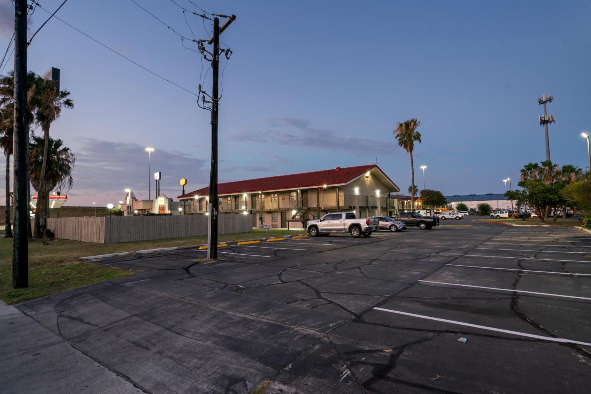 La Quinta Inn By Wyndham Corpus Christi North Esterno foto