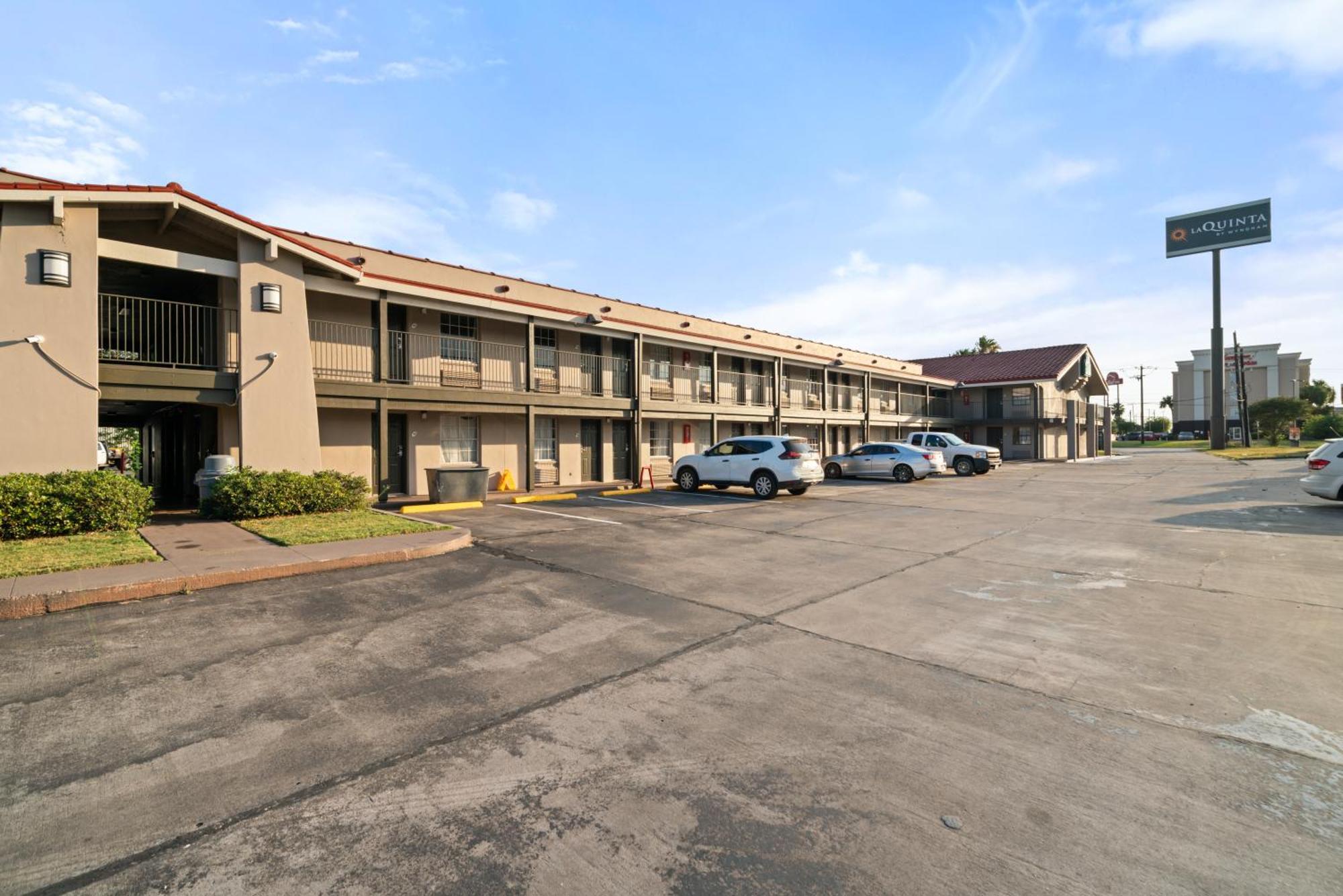 La Quinta Inn By Wyndham Corpus Christi North Esterno foto