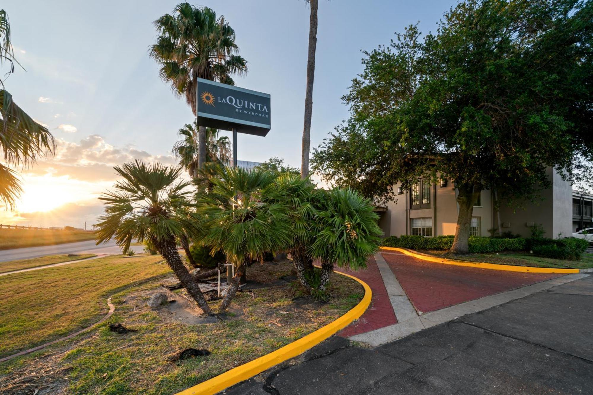 La Quinta Inn By Wyndham Corpus Christi North Esterno foto