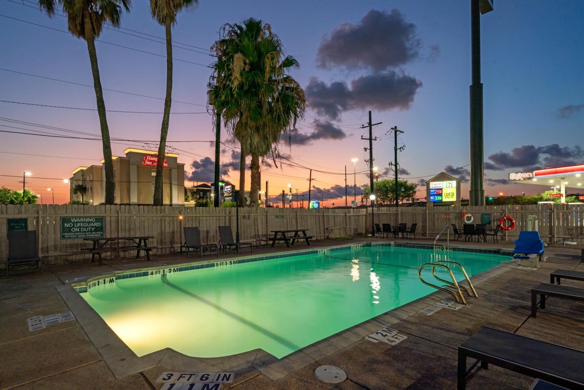La Quinta Inn By Wyndham Corpus Christi North Esterno foto