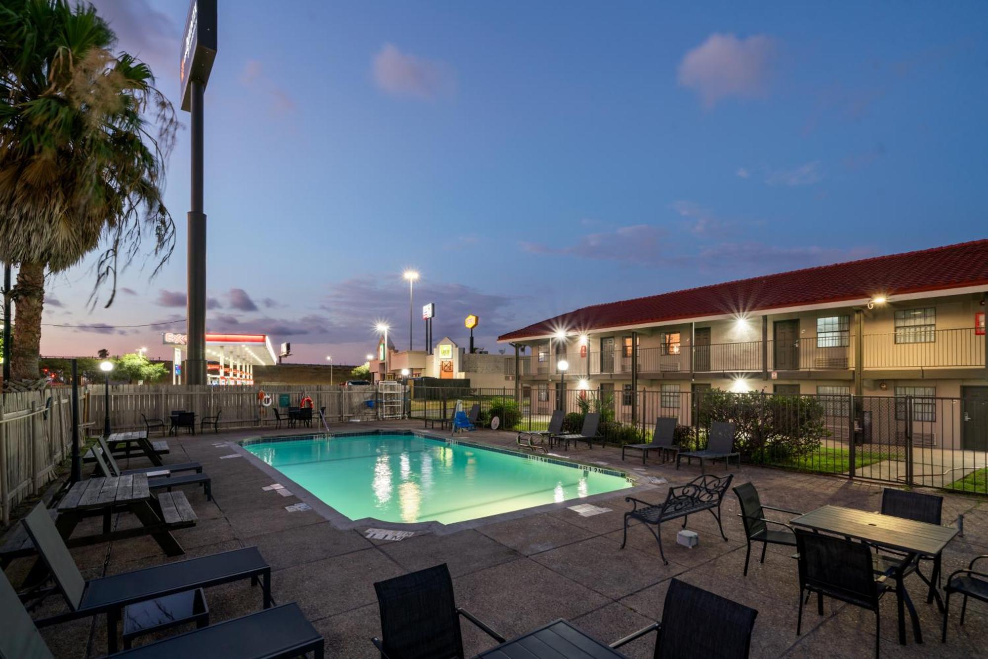 La Quinta Inn By Wyndham Corpus Christi North Esterno foto
