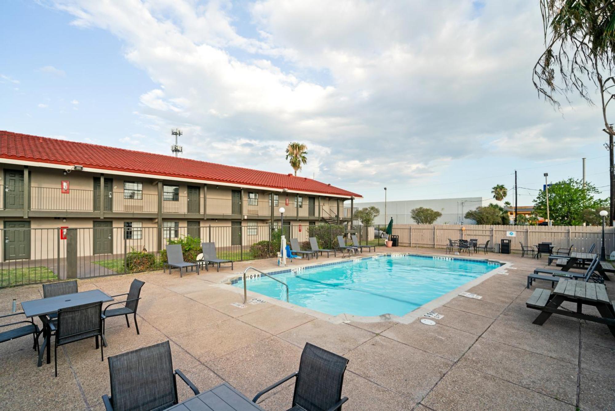 La Quinta Inn By Wyndham Corpus Christi North Esterno foto