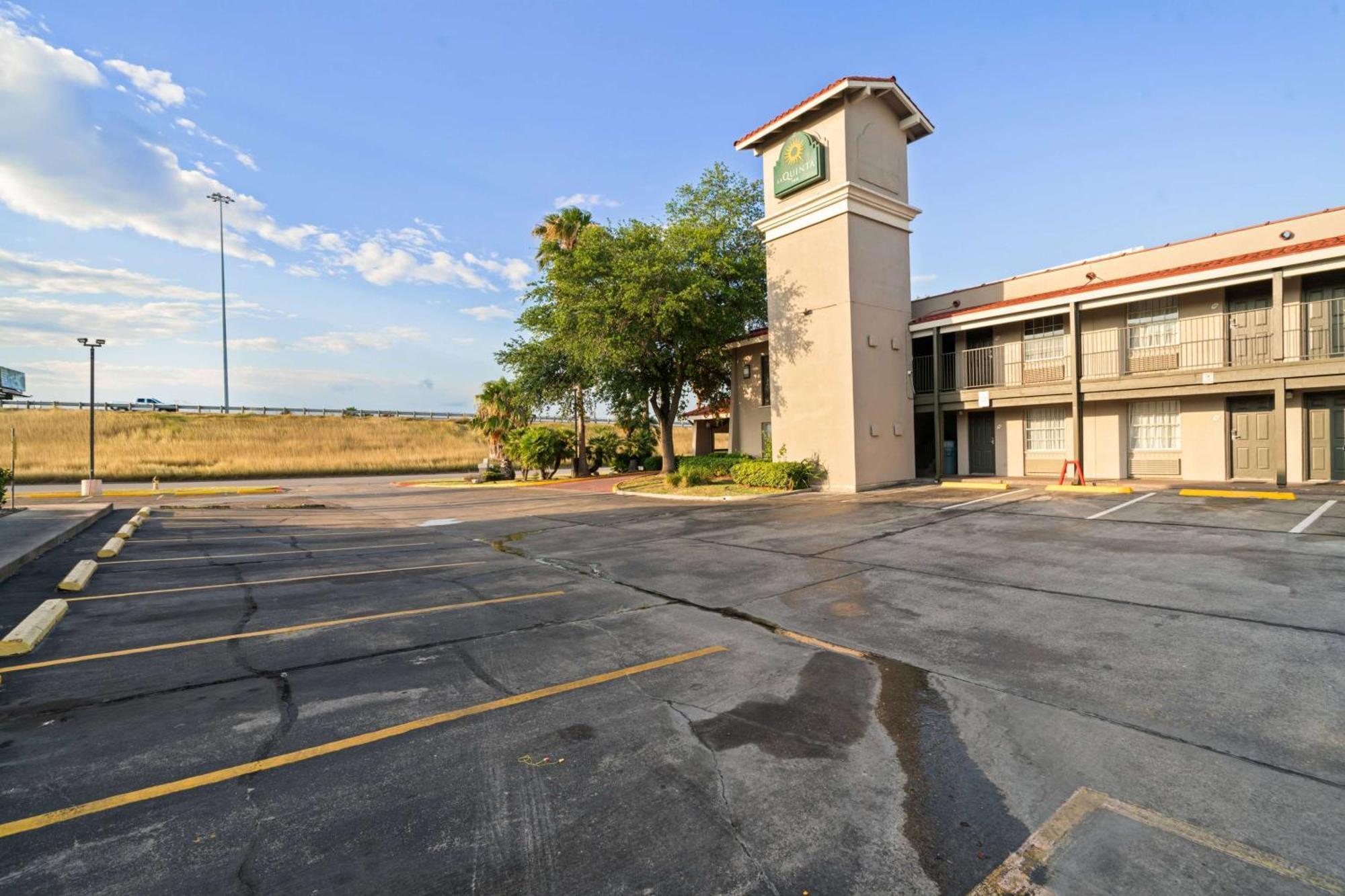 La Quinta Inn By Wyndham Corpus Christi North Esterno foto