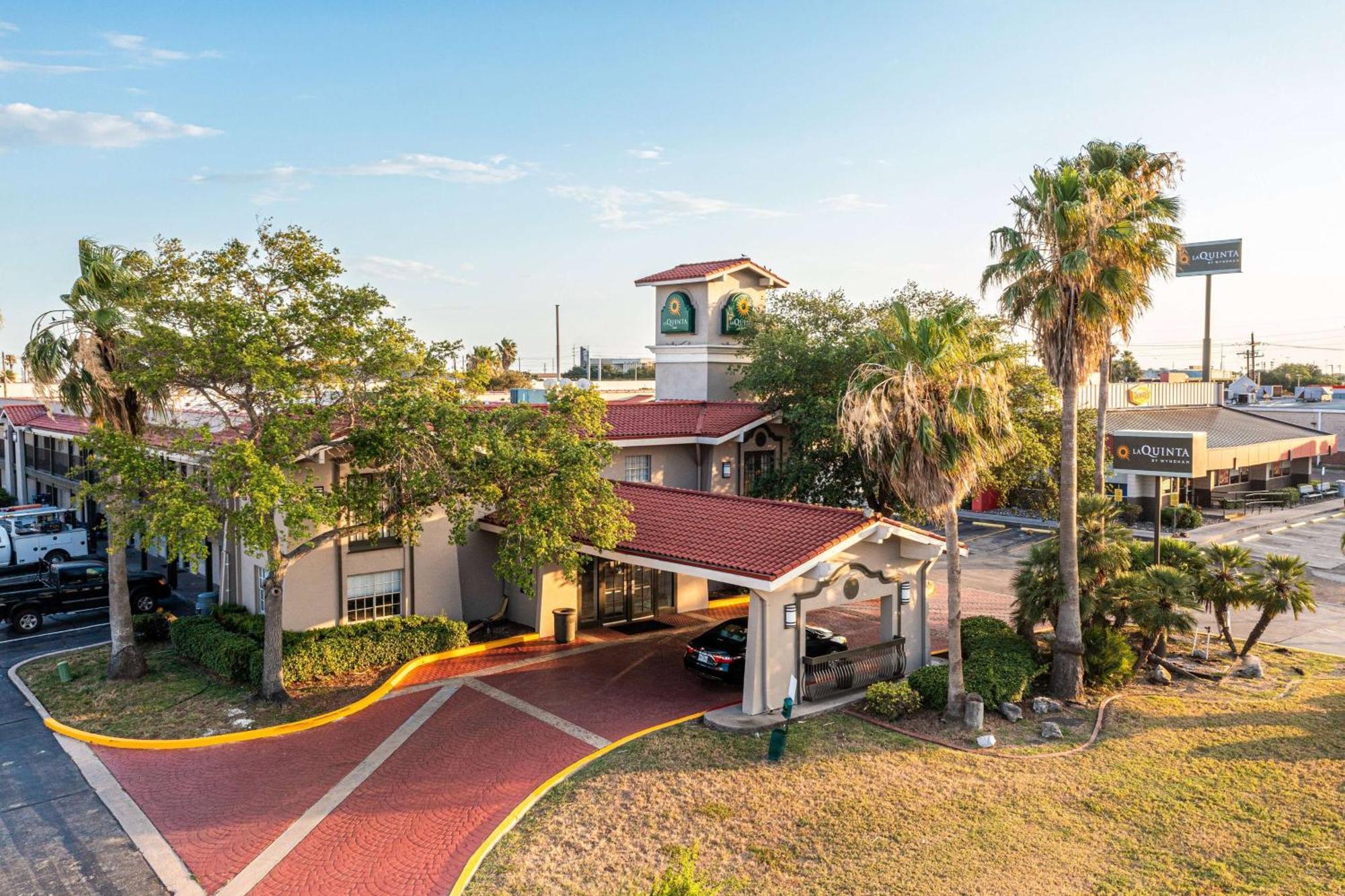 La Quinta Inn By Wyndham Corpus Christi North Esterno foto